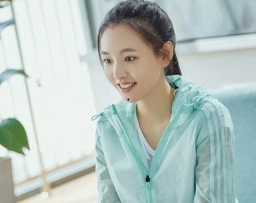 吴倩娱乐圈爆料视频大全,揭秘明星幕后故事 第2张 吴倩娱乐圈爆料视频大全,揭秘明星幕后故事 第2张